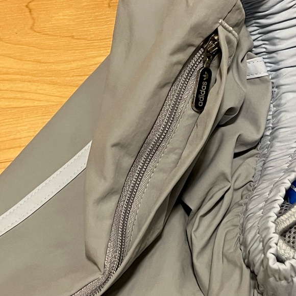 ADIDAS R.Y.V. V-LINE WOVEN TRACK PANTS - Picture 3 of 8